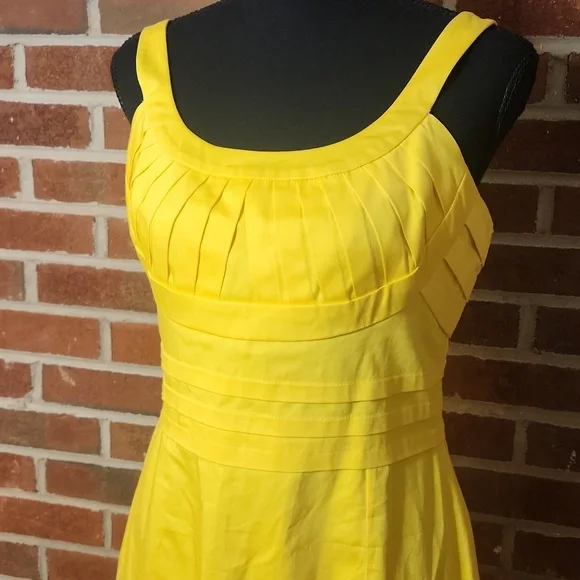 Calvin Klein Yellow Cocktail Dress, Size 6 - Picture 3 of 10